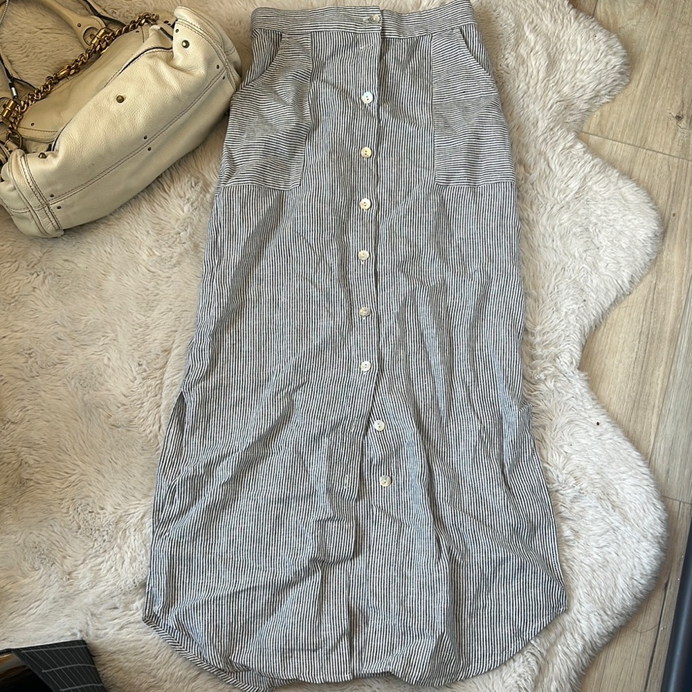 NWT St. Tropez Gray Silver Buttoned Maxi Skirt Casual